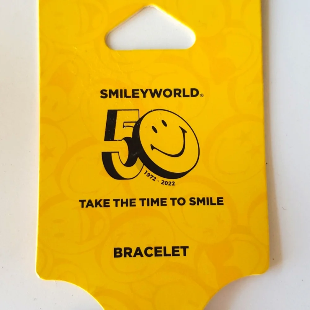 SmileyWorld NWT Take the‎ Time To Smile Beaded Flower Bracelet Adjustable